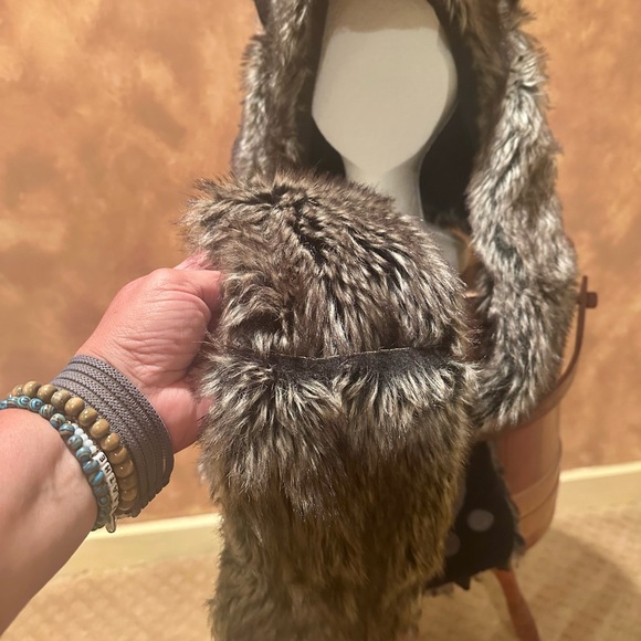 Furry Animal Hood with Scarf - Black and Gray - Pockets too! - Picture 6 of 7